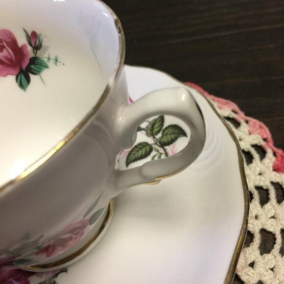 Colclough Pink Rose English Bone China Teacup & Saucer Set - Picture 11 of 11